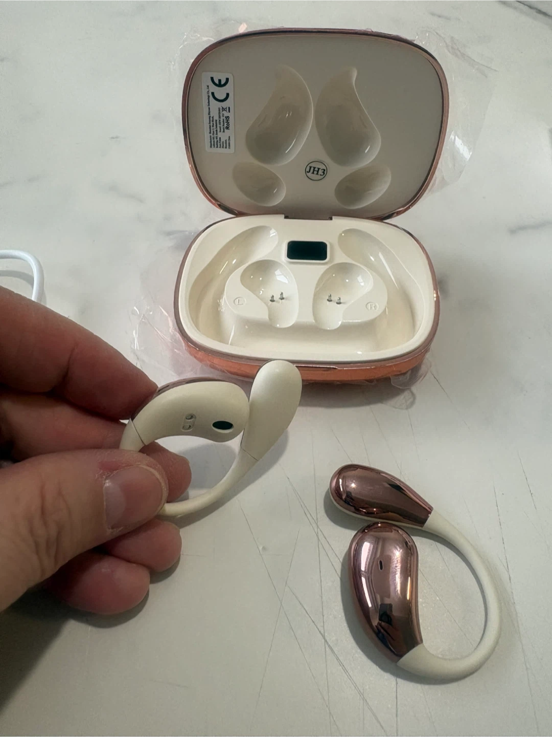Nev Senyang Wireless Bluetooth Earbuds – Rose Gold (New) - photo 5