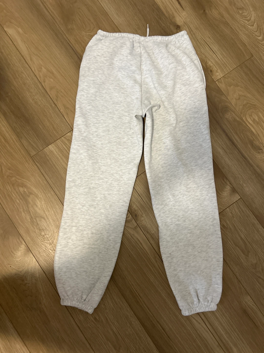 Grey Sweatpants with '85' Graphic - photo 2