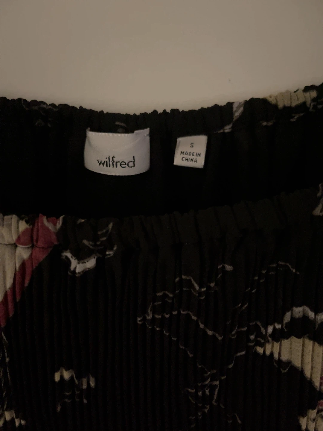 Wilfred Black Floral Pleated Blouse - photo 2
