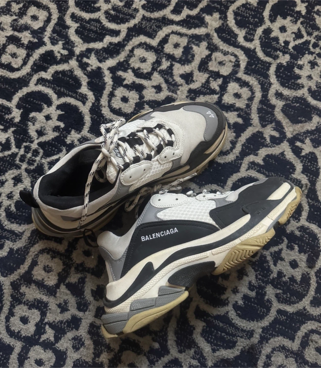 Balenciaga Triple S Sneakers Size 44 - photo 2