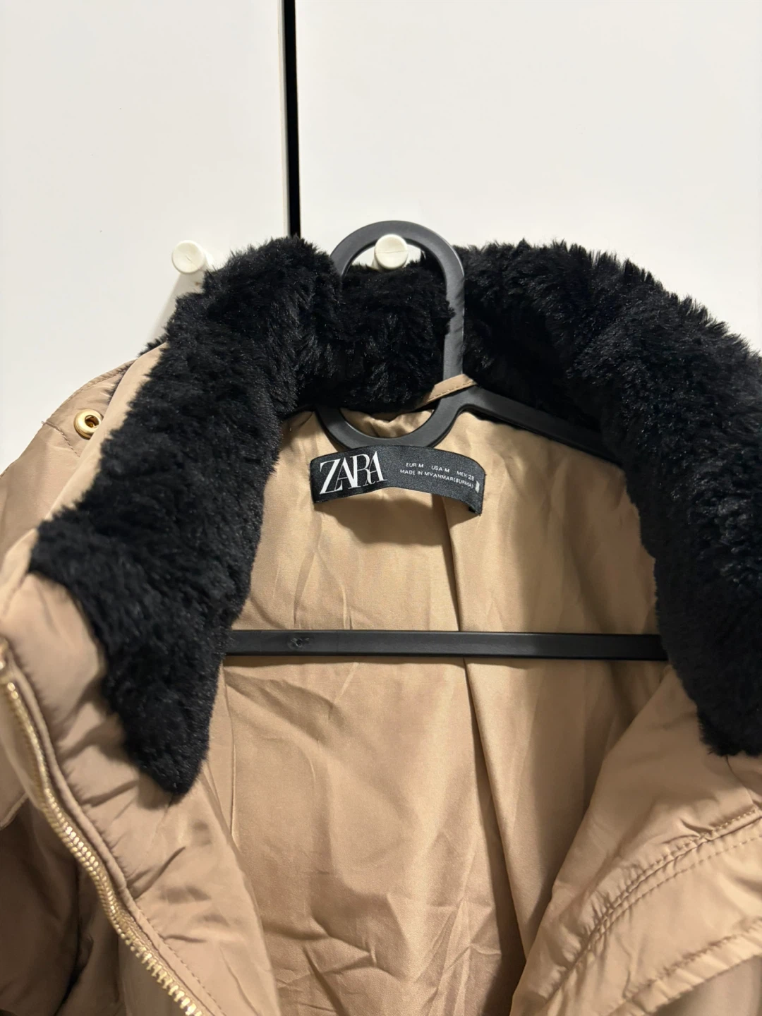 Zara Puffer Jacket with Faux Fur Hood - Size M - photo 2