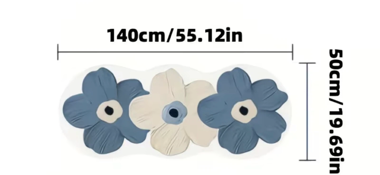 Flower Accent Rug - Blue & Beige