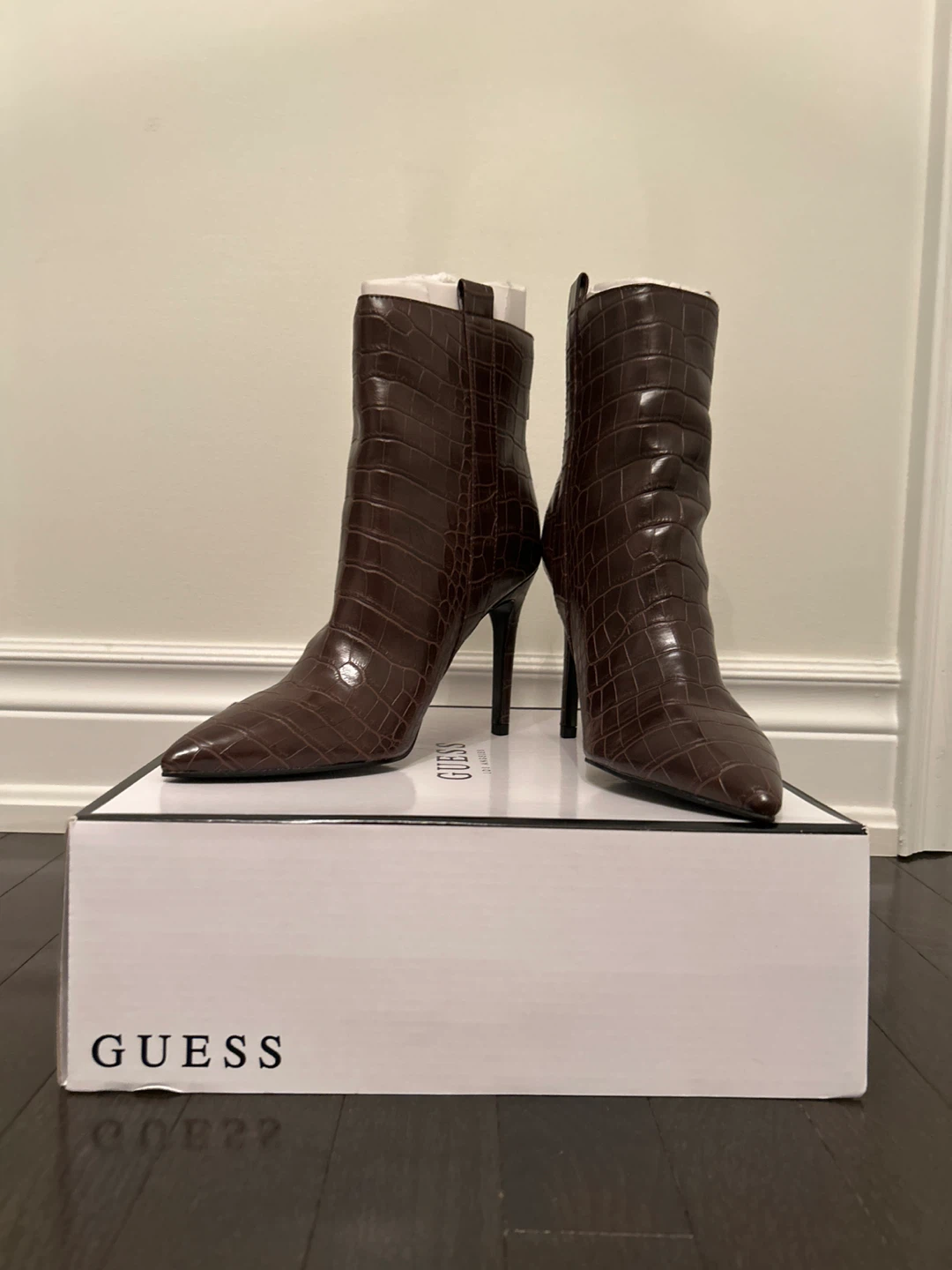 GUESS Brown Crocodile Embossed Heeled Ankle Boots - photo 2