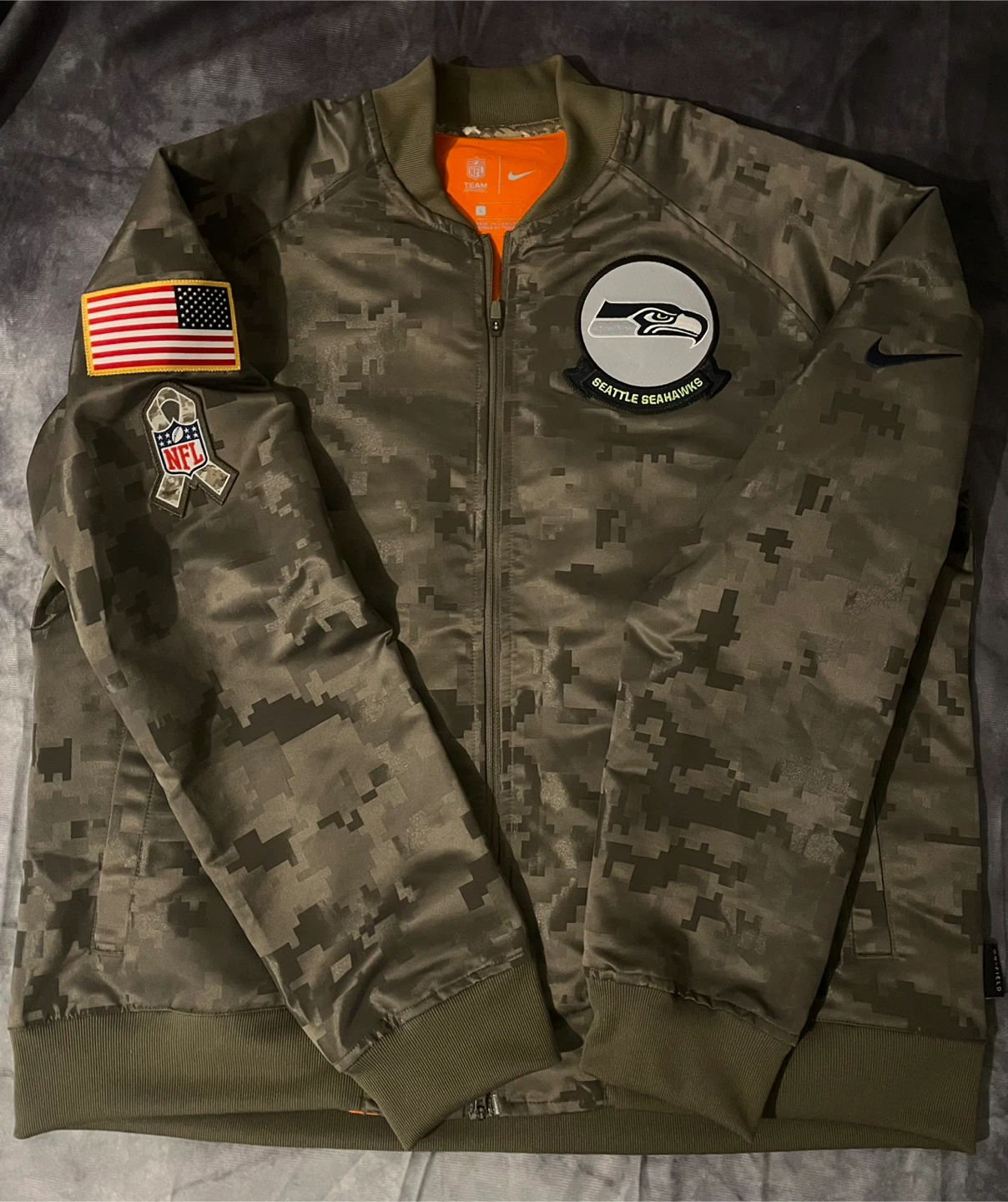 Nike Seattle Seahawks Salute to Service Camo Jacket Size L.