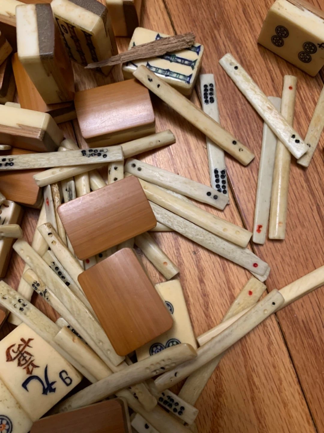 Vintage Bamboo and Bone Mahjong Tiles Set - photo 3