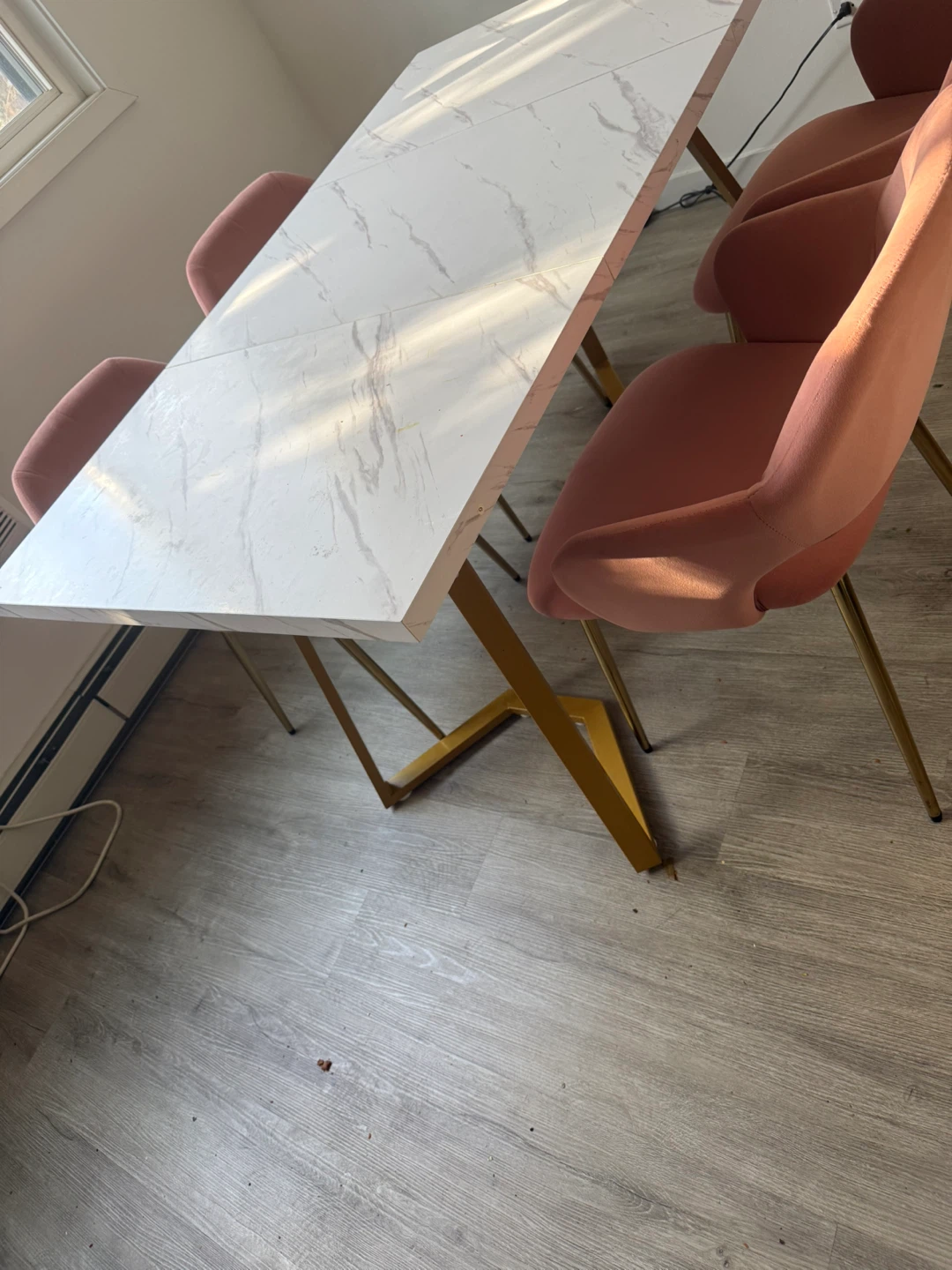 Marble Dining Table Set with 4 Pink Velvet Chairs - photo 4