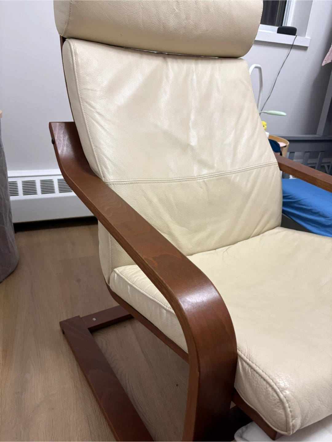 Leather Chair with Ottoman - photo 3