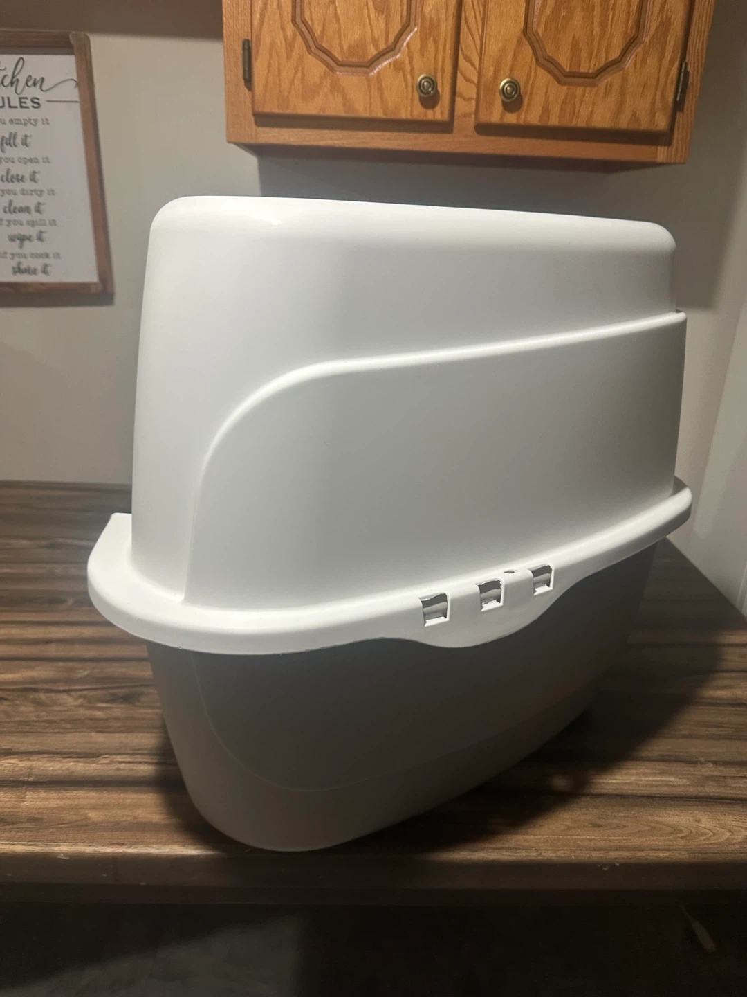 Large Covered Corner Litter Box – Like New – $40 - photo 3