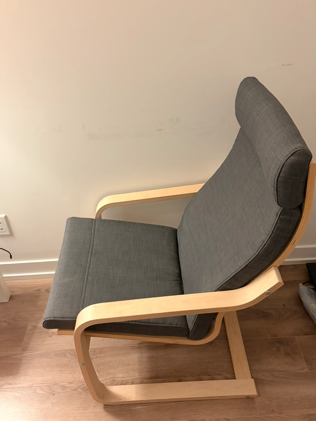 IKEA Poäng Chair - Dark Grey (704.928.48) - photo 4