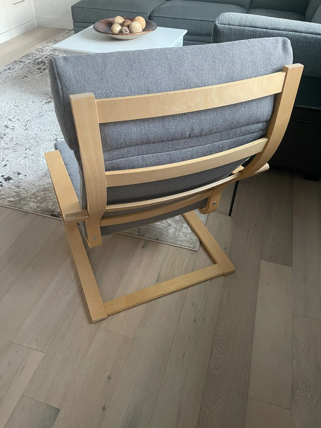Grey Fabric Accent Chair with Wood Frame 🥕 - photo 3