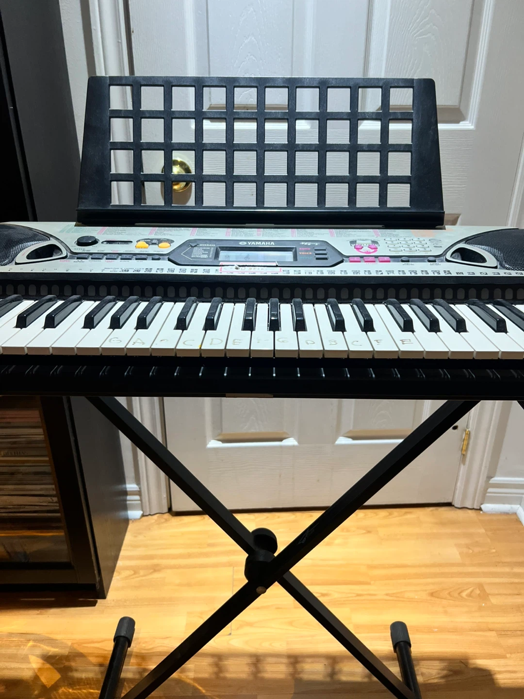 Yamaha Electronic Keyboard with Stand