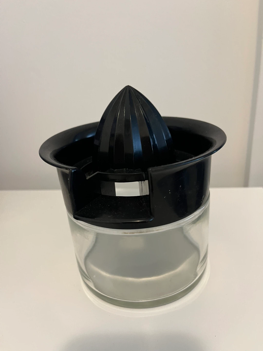 Glass Citrus Juicer - photo 2