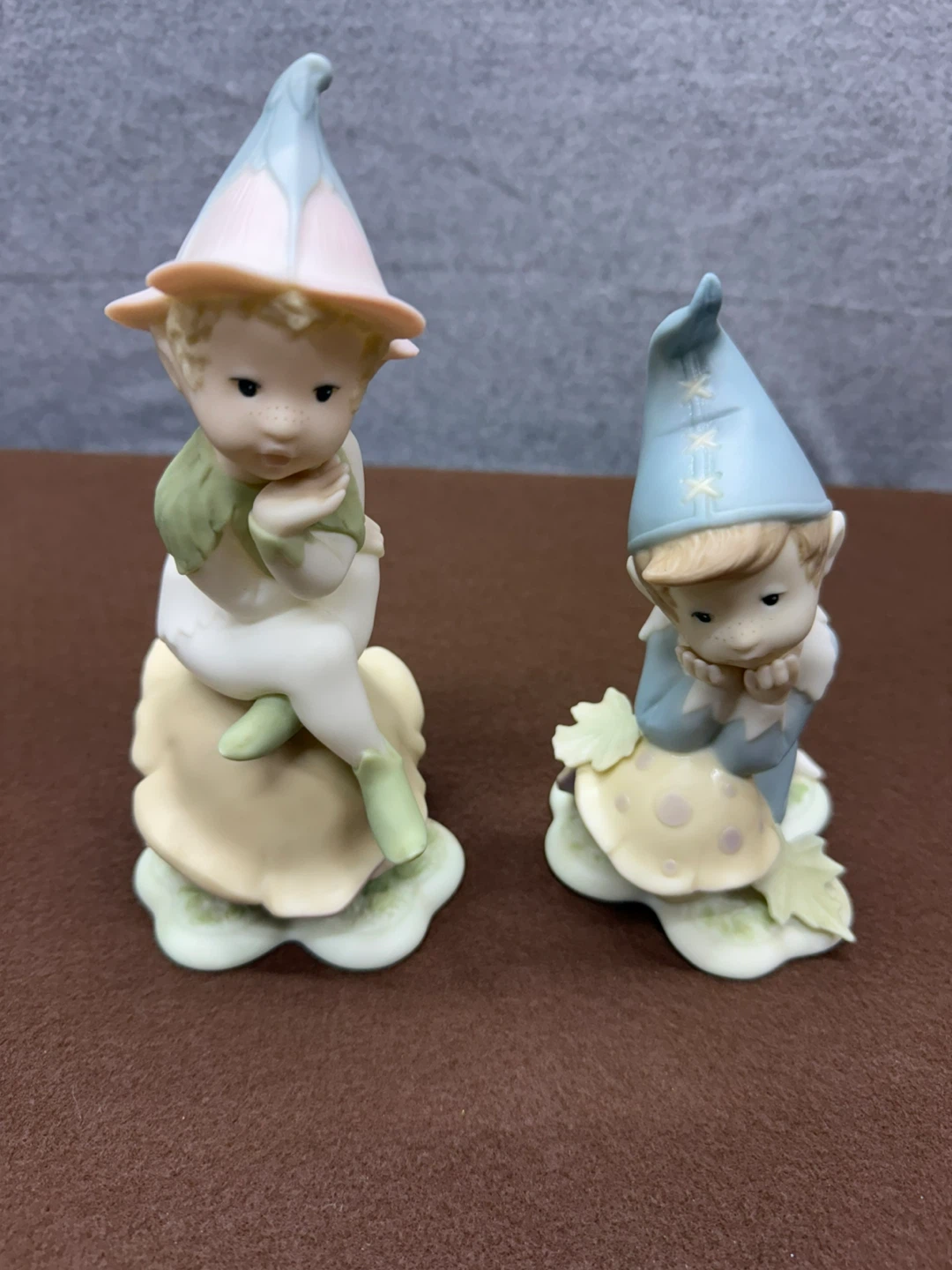 Hummel Goebel Figurines - Boy & Girl Elves - photo 3