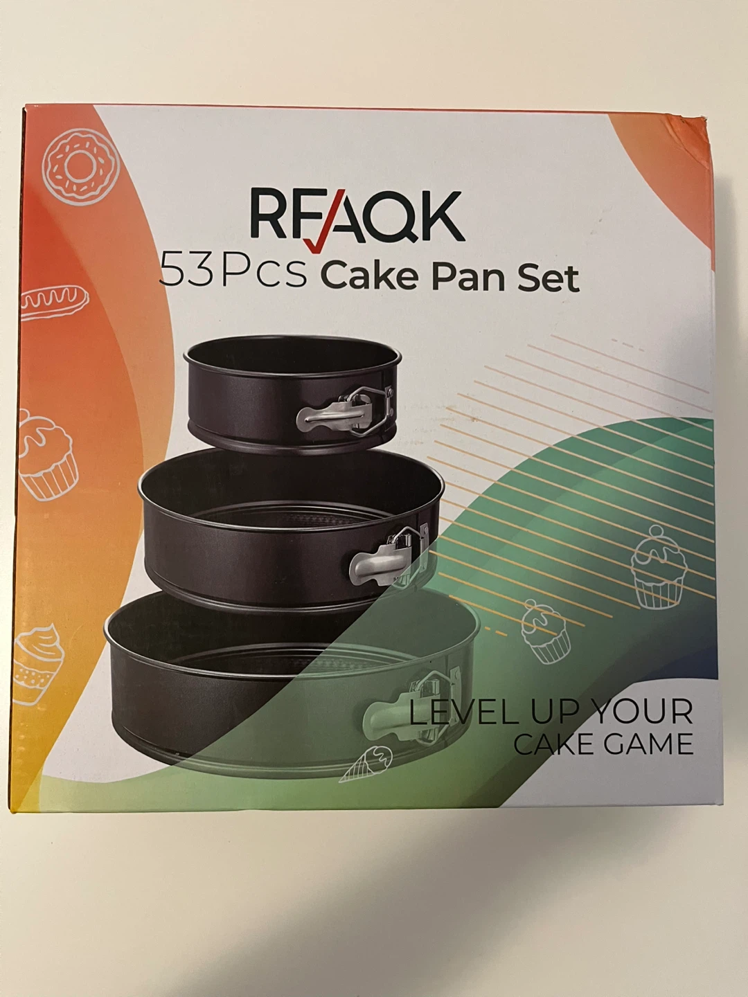 RFAQK 3-Piece Round Cake Pan Set with Liners