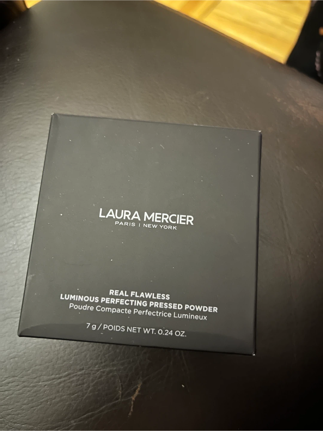 Laura Mercier Real Flawless Perfecting Pressed Powder - photo 2