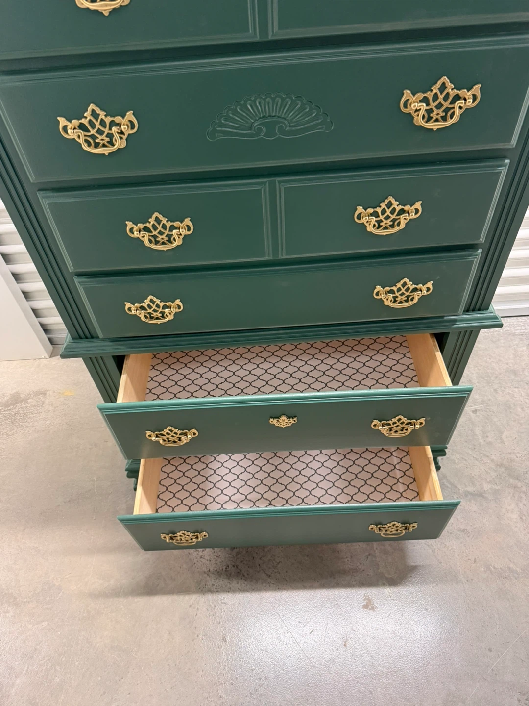 🚨Free Delivery NJ/NY Green Solid Wood Dresser - photo 3