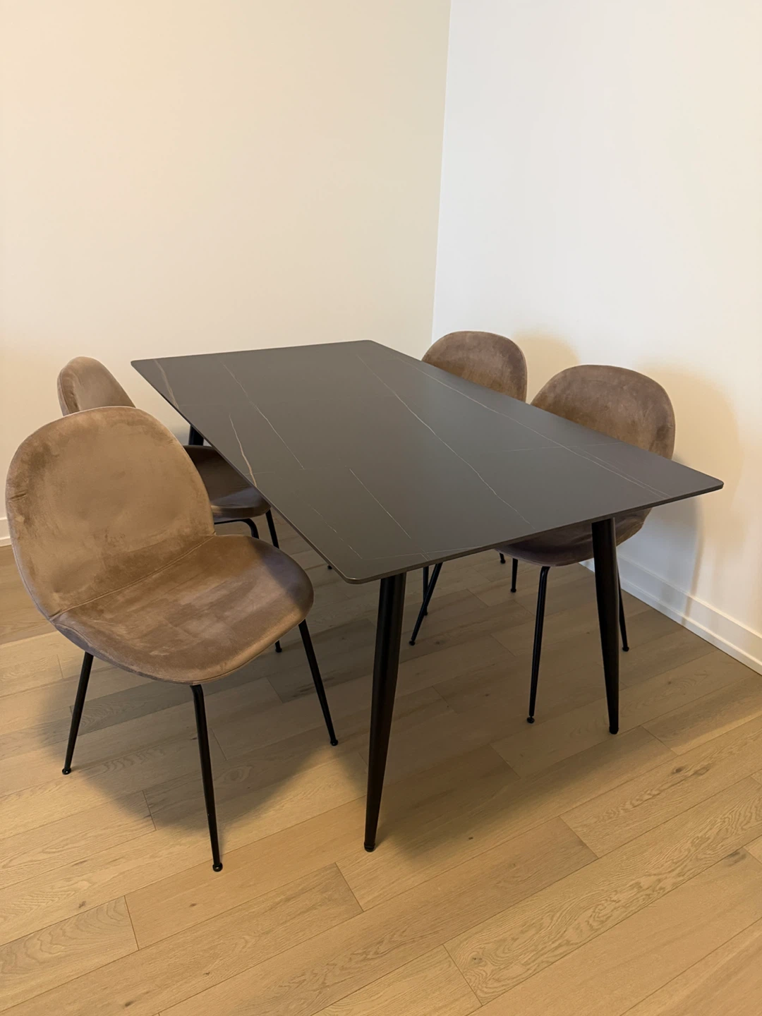 Modern Dining Table with 4 chairs - photo 2