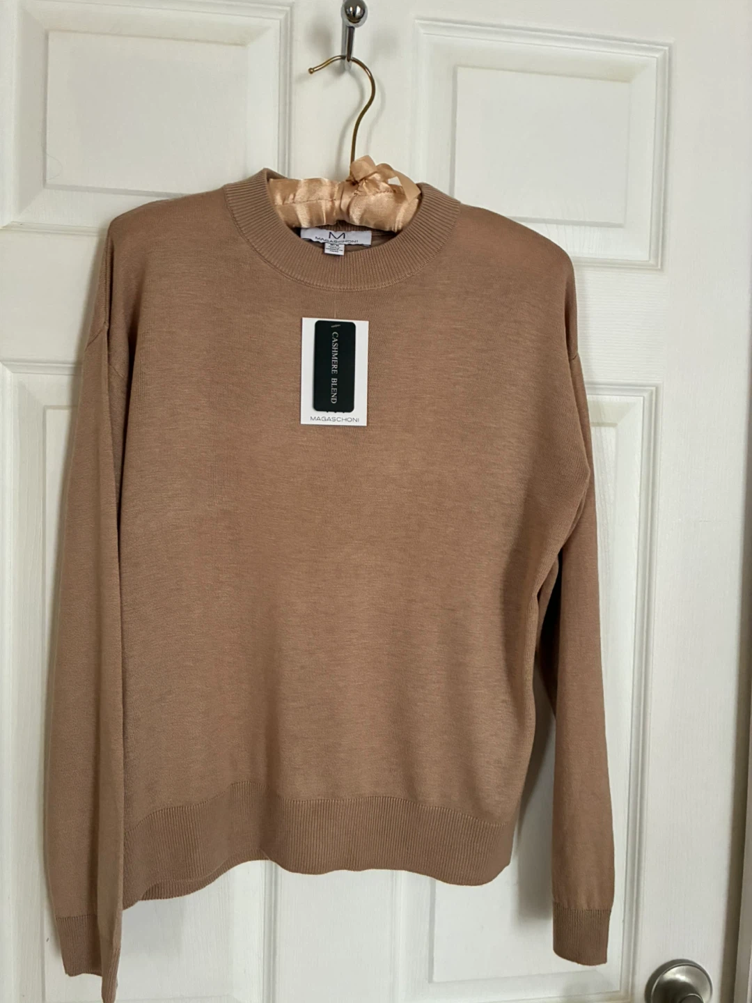BNWT—Women’s Cashmere Blend Sweater
