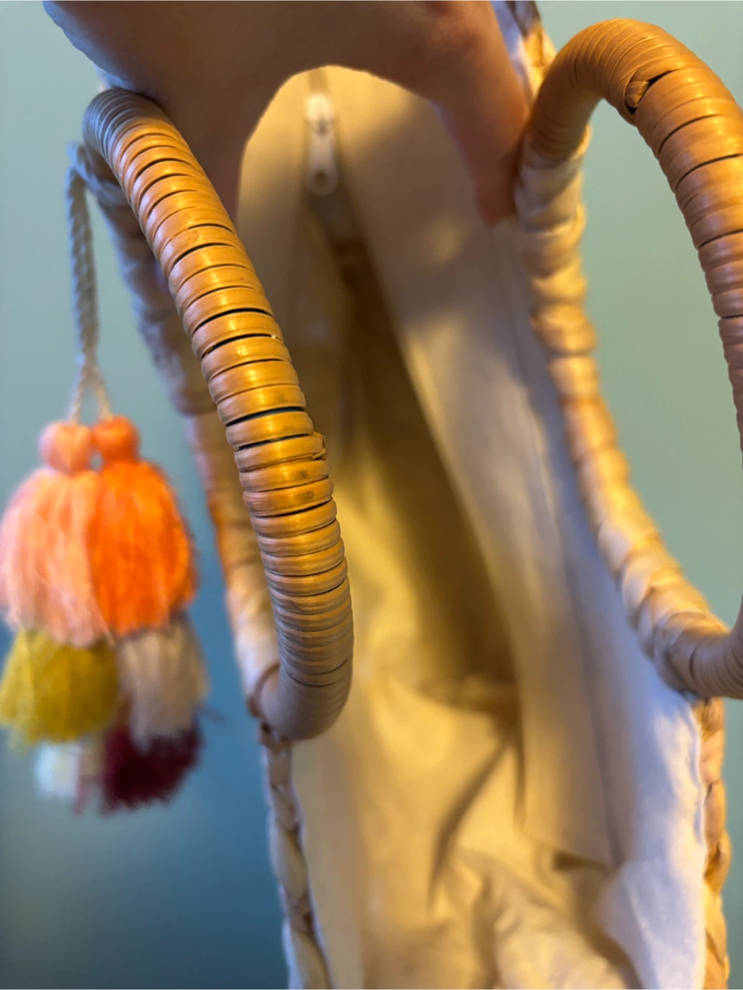 Straw Tote Bag with Tassel Charm - photo 3