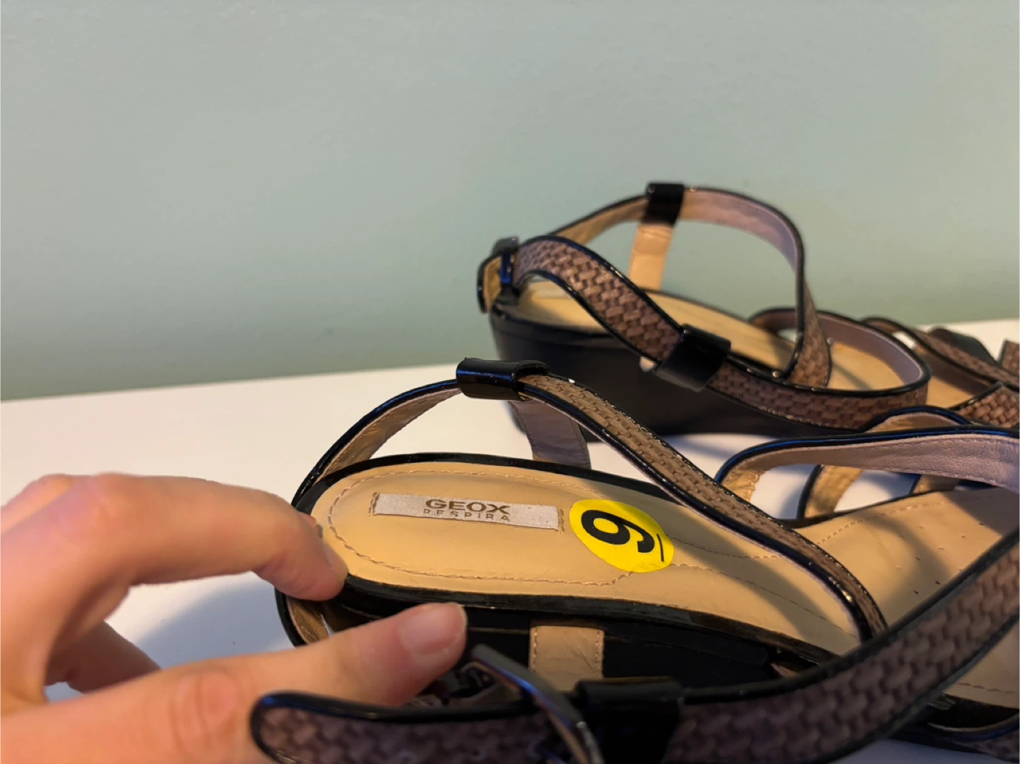Geox Women's Wedge Sandals Size 9 - photo 3