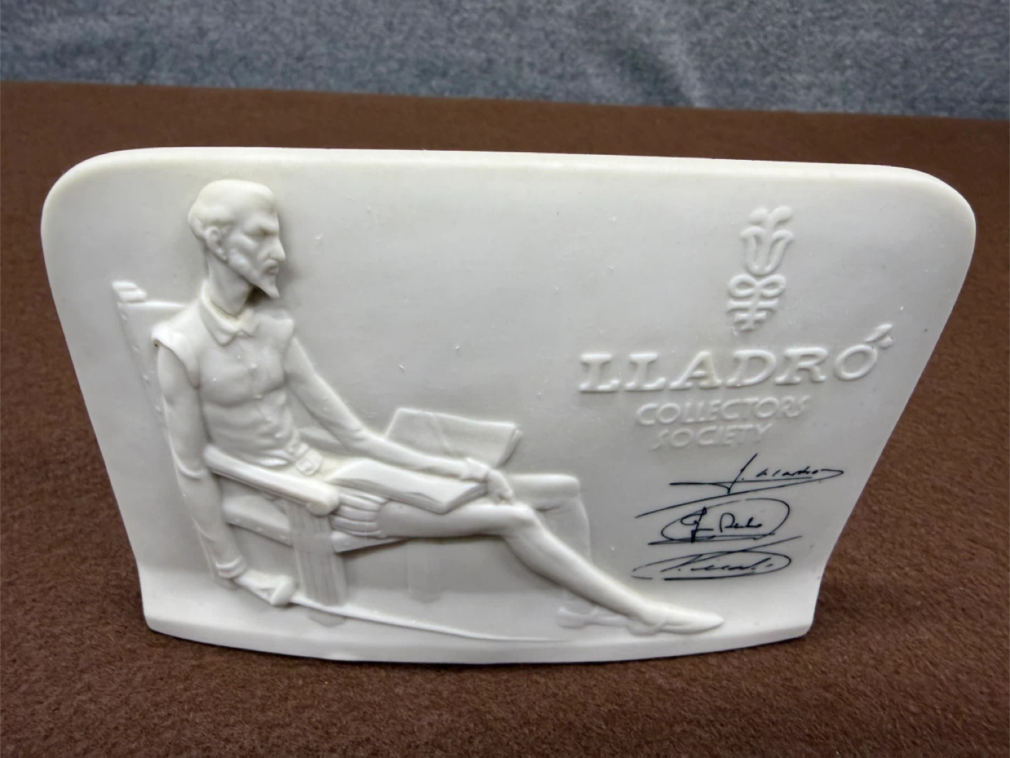 Lladro Collectors Society Figurine - photo 5