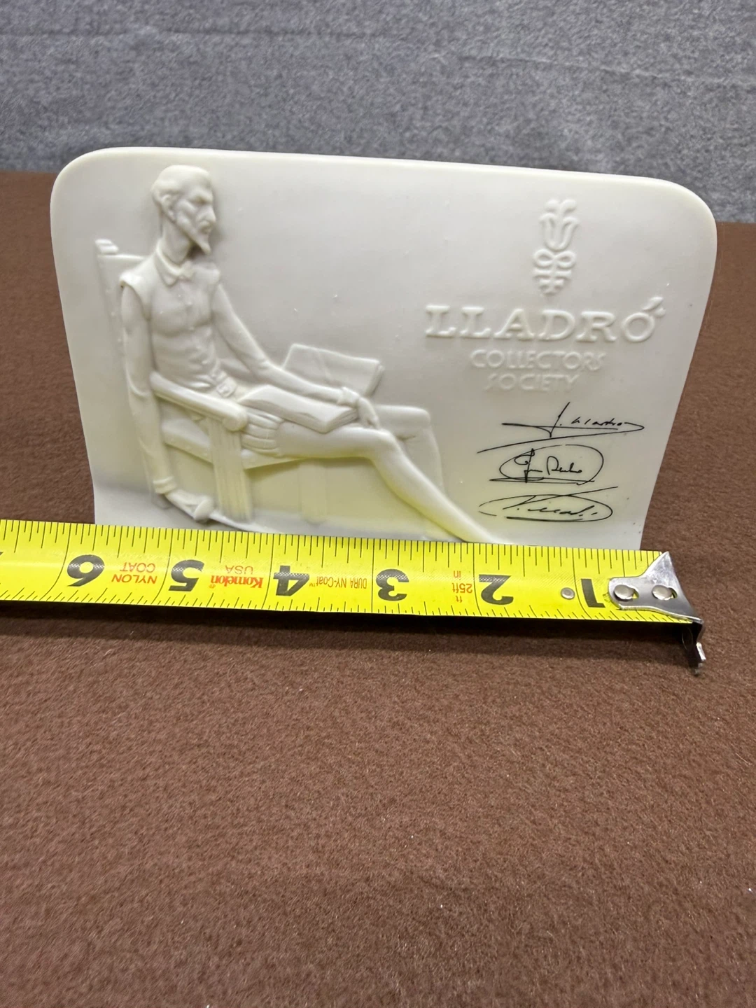 Lladro Collectors Society Figurine - photo 2