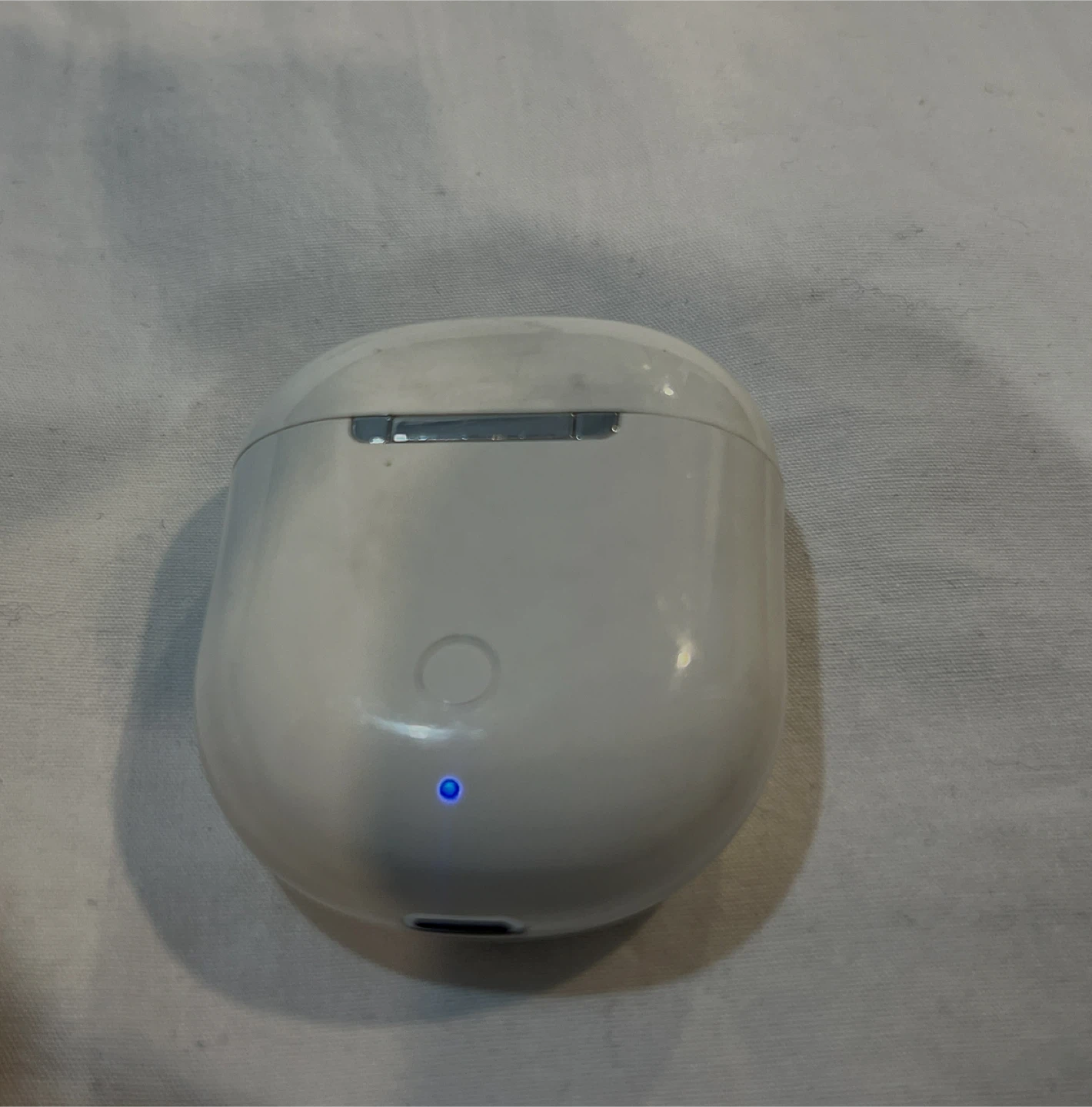 White Wireless Earbuds with Charging Case