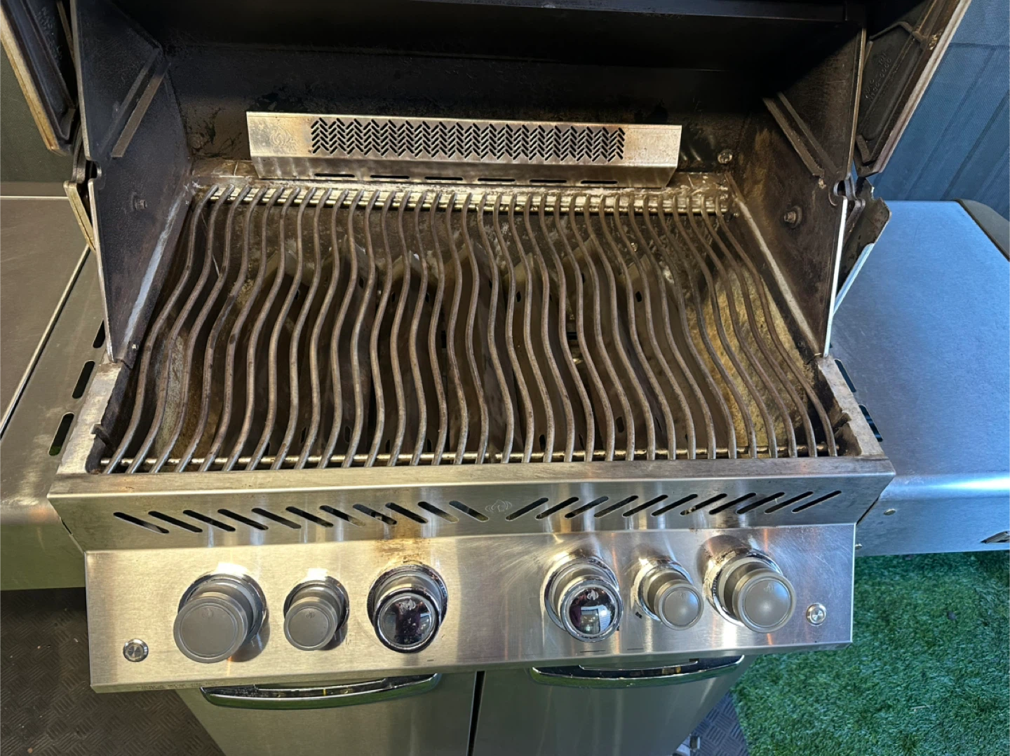 Napoleon Prestige 500 Gas Grill (FREE DELIVERY) - photo 3