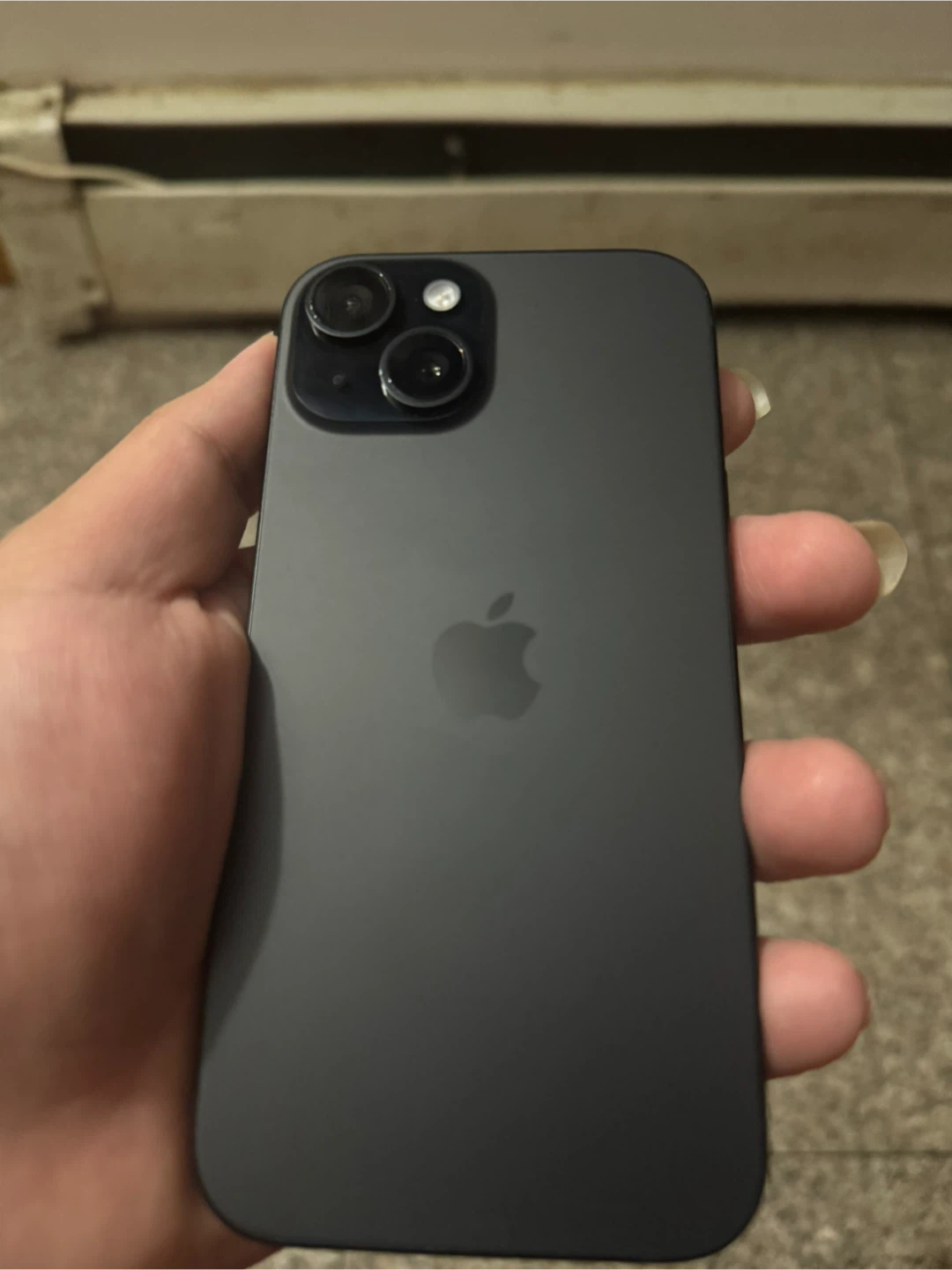 iPhone 15 w 128GB
