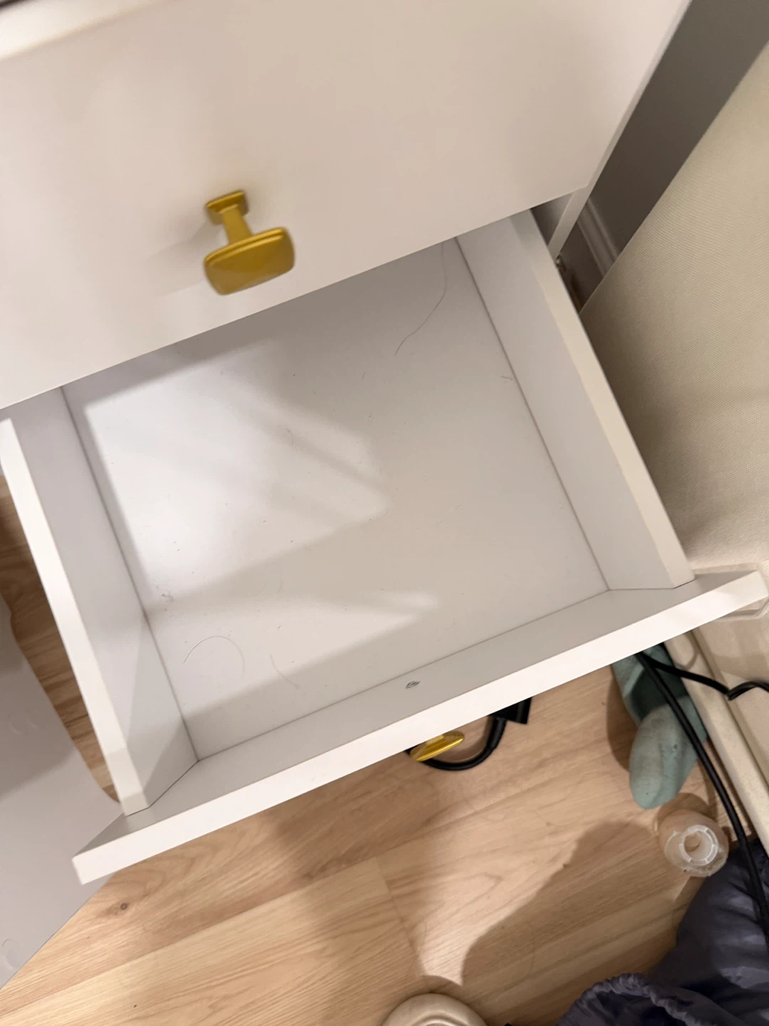 White Makeup Vanity with Lighted Mirror and Stool - photo 3
