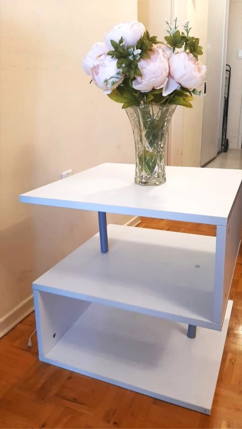 20” Wayfair white modern Coffee/ Side/ End Table