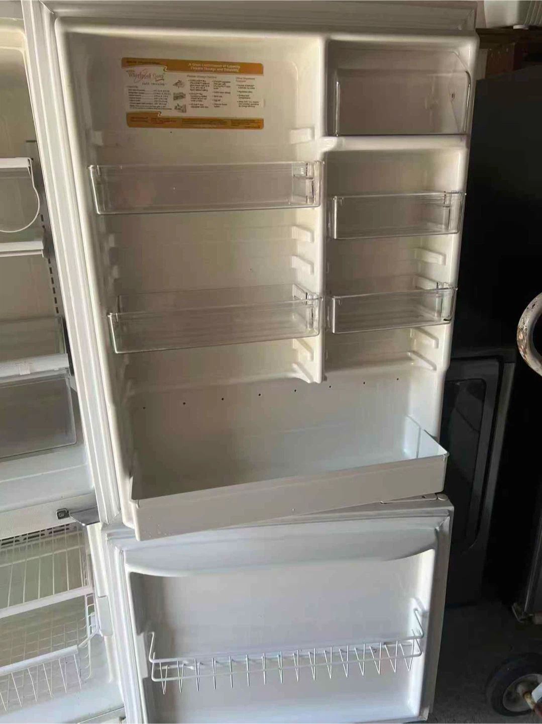 Good condition whirlpool fridge $160 - photo 5