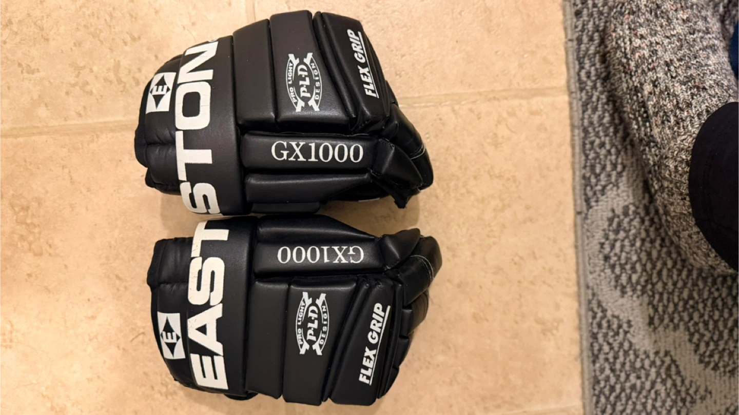 Easton GX1000 Hockey Gloves & Bauer Hockey Helmet - photo 3