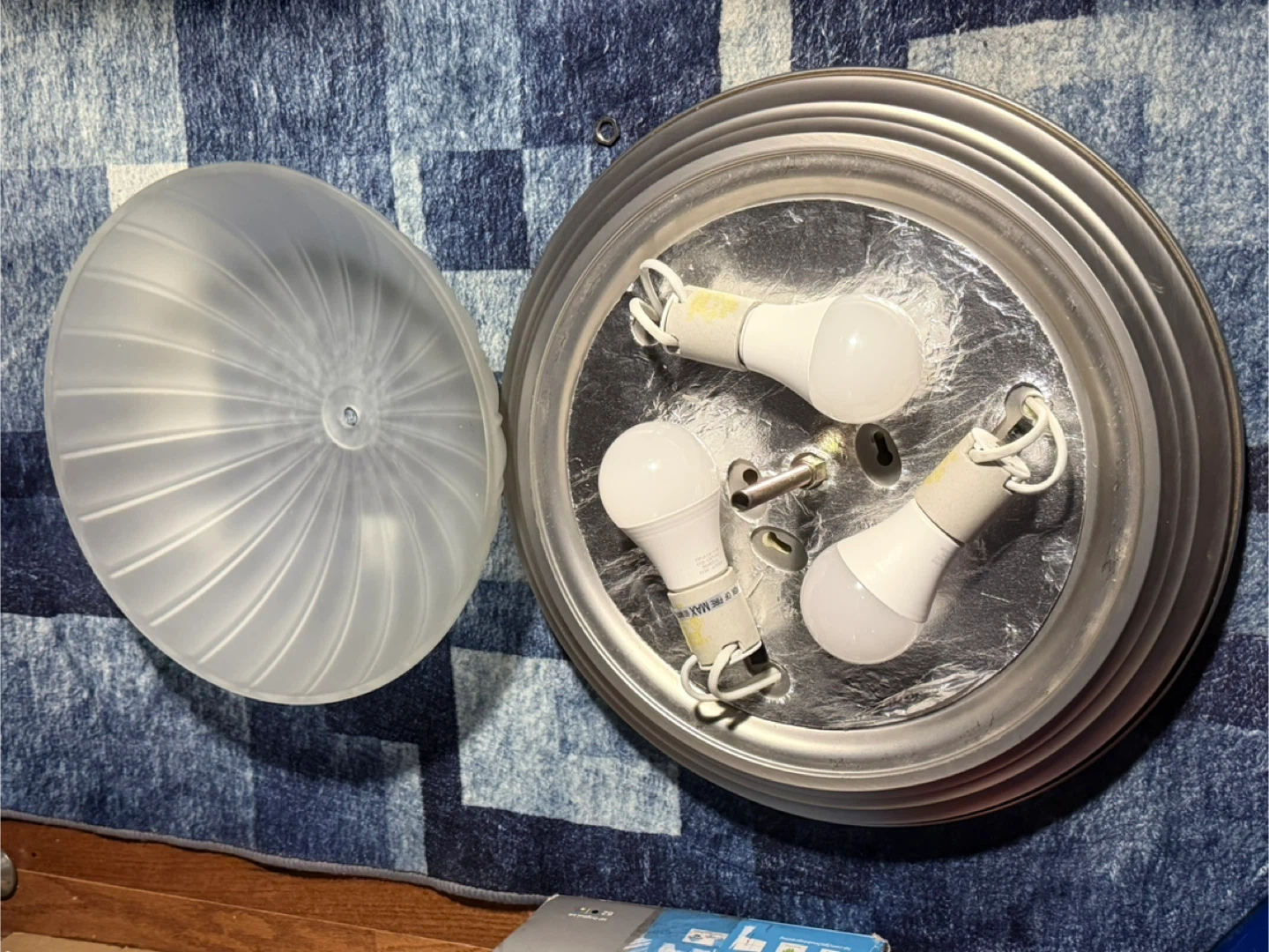 🥕 15" Brushed Nickel Ceiling Light - photo 4