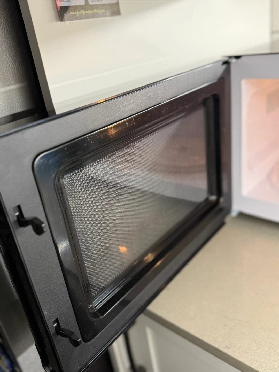 Hamilton Beach Microwave Oven - photo 4