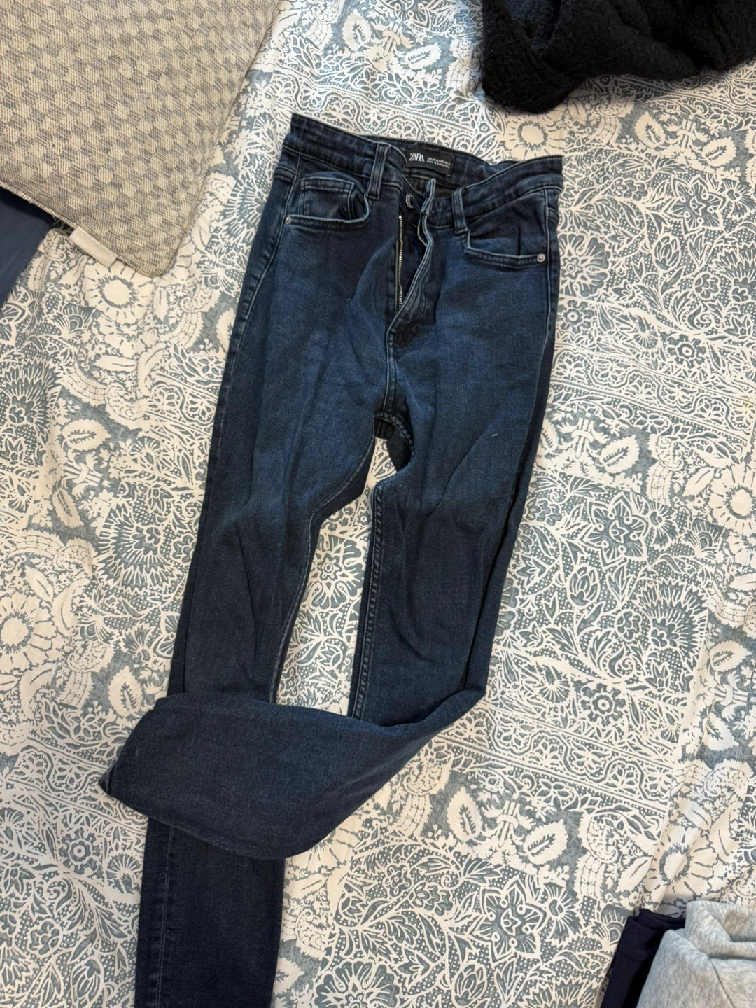 Zara Dark Wash High-Waisted Jeans