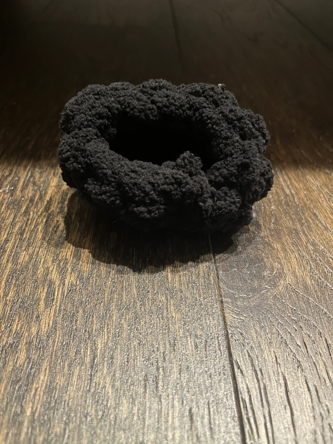 Black lip mask holder (LIP MASK NOT INCLUDED)