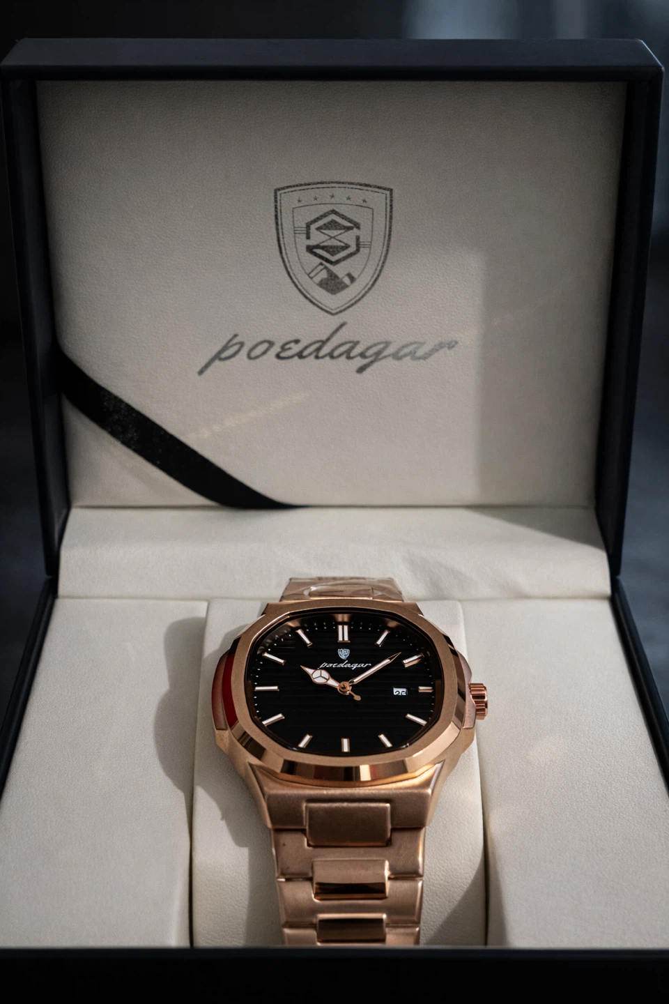 Poedagar Rose Gold Watch with Black Dial