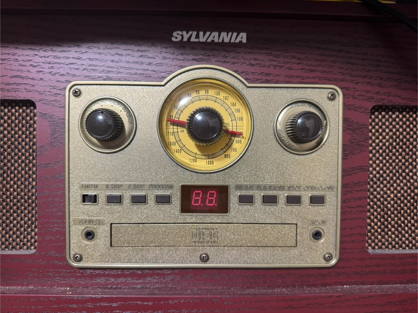Sylvania Retro Record Player with CD and Radio - photo 2