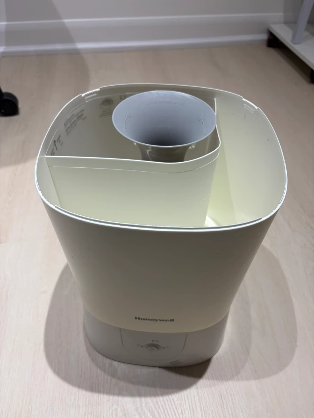 Honeywell HWM440WC Top Fill Humidifier - White - photo 5