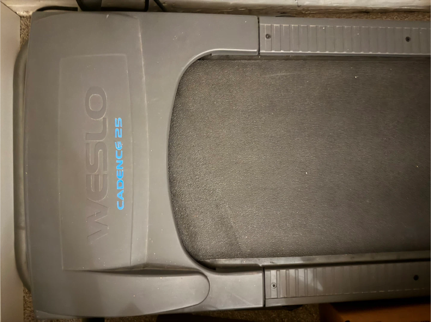 Weslo Cadence 25 Treadmill - photo 3