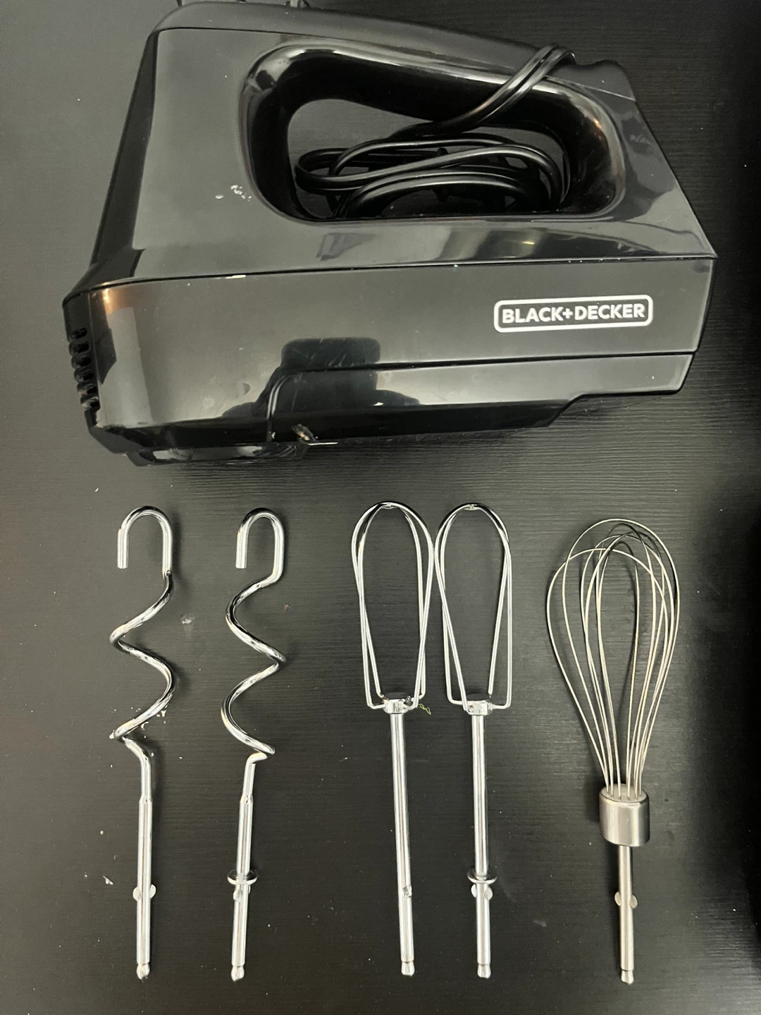 BLACK+DECKER 6 Speed Hand Mixer - photo 2