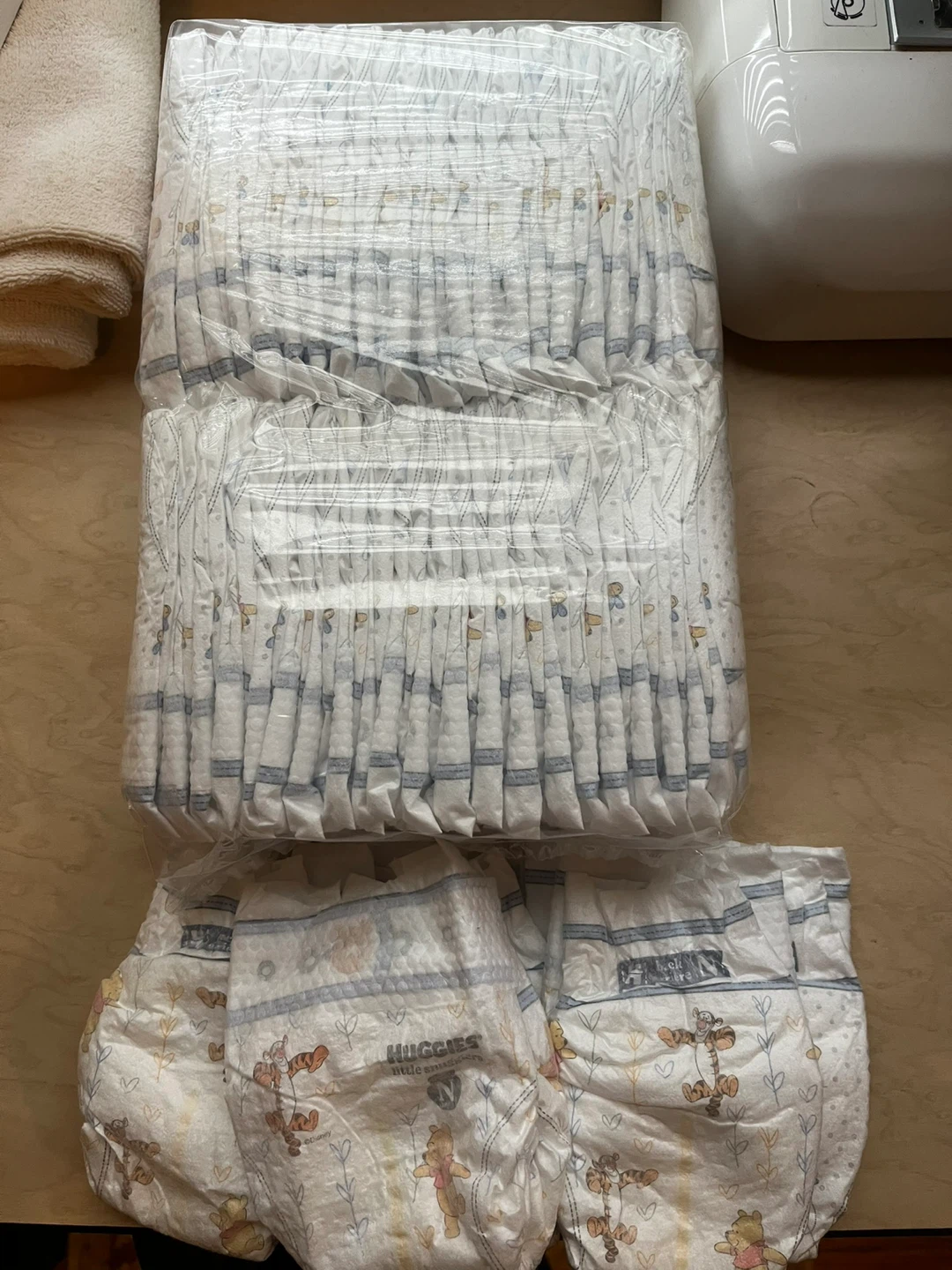 Huggies Little Snugglers Diapers Size N (Newborn)