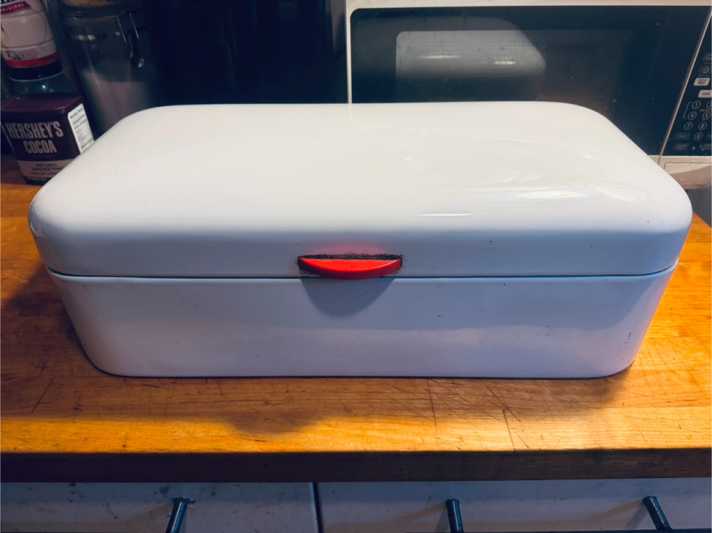 White bakelite breadbox - photo 2