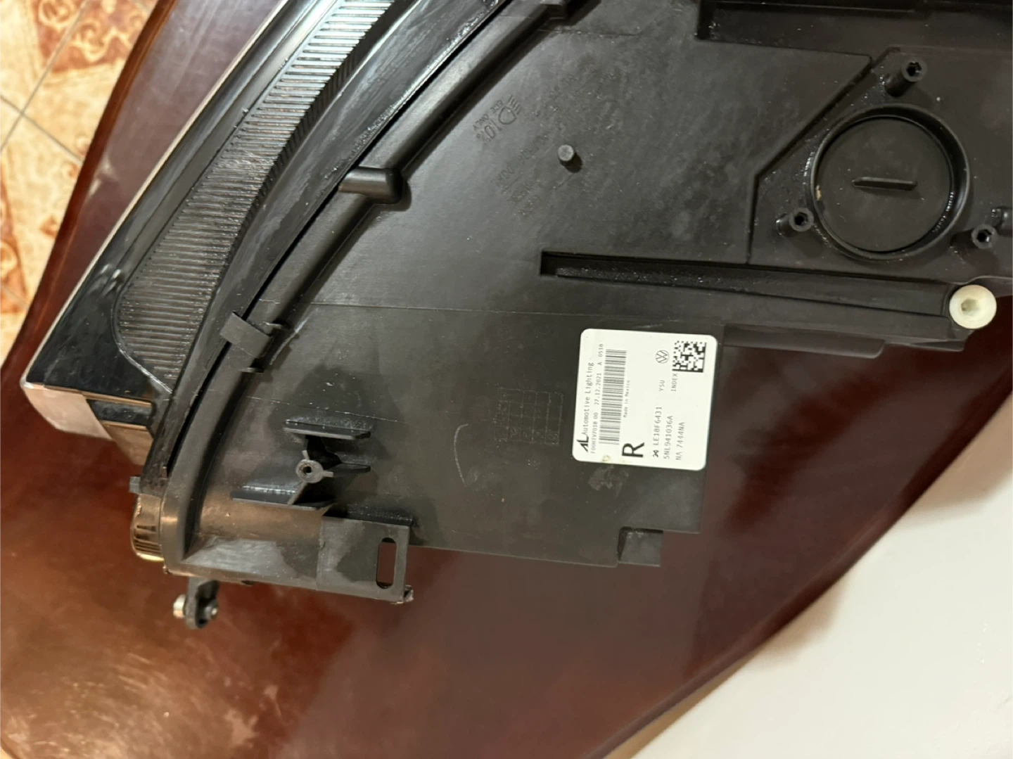 Volkswagen Headlight - photo 4