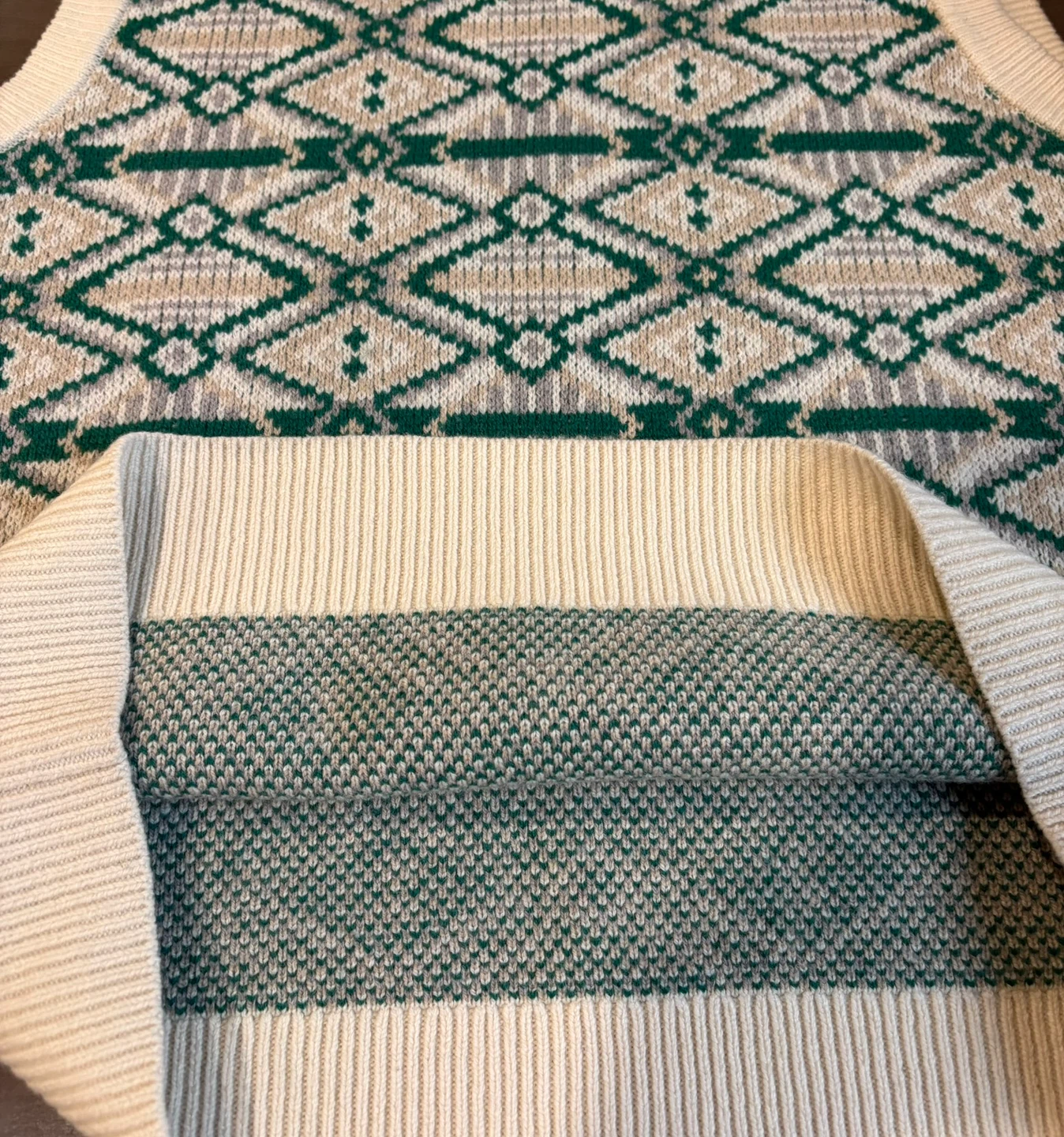 Tna medium Fair Isle 100% wool Knit Vest - photo 4