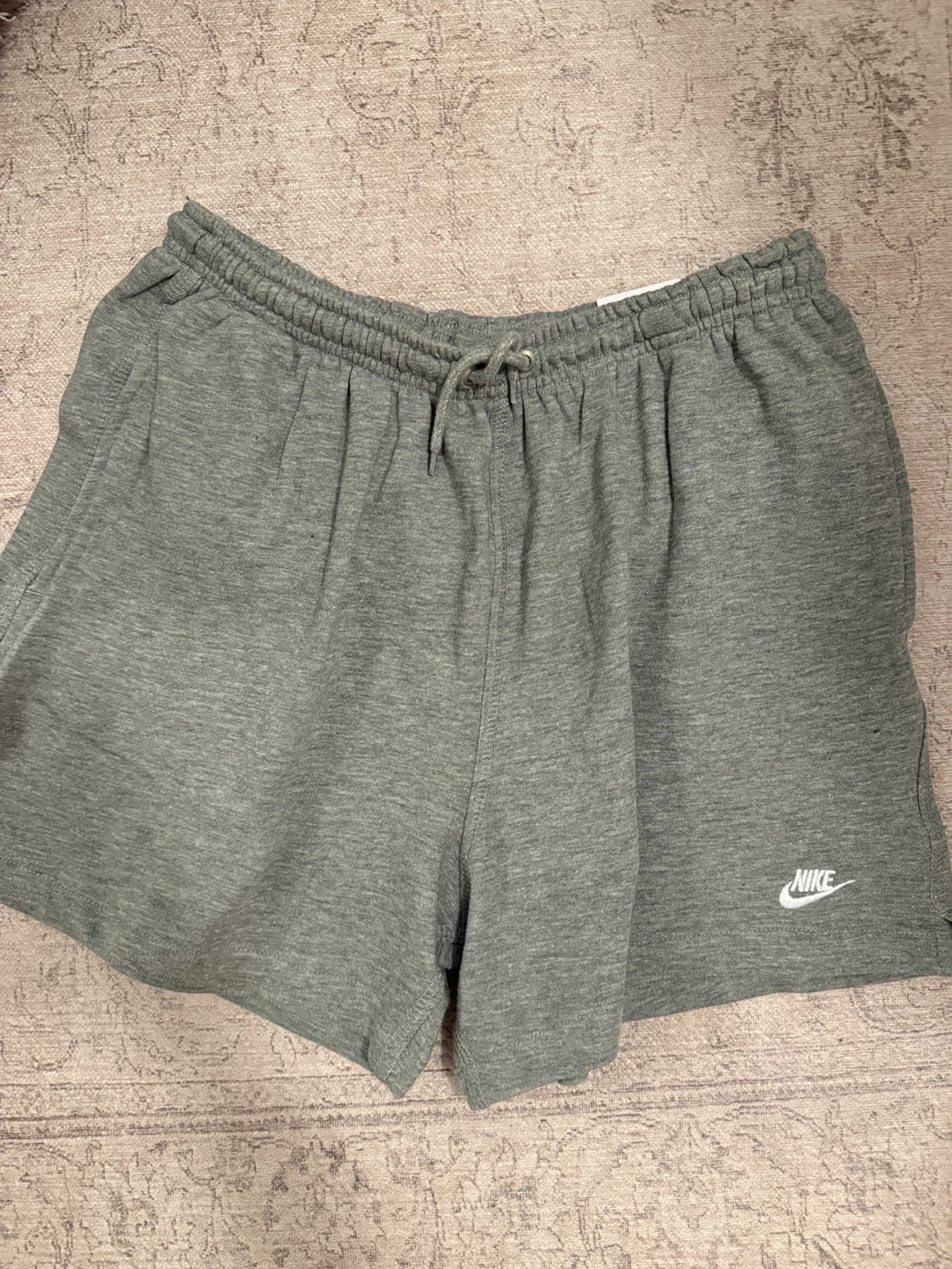 BNWT Nike Men’s size small grey cotton shorts