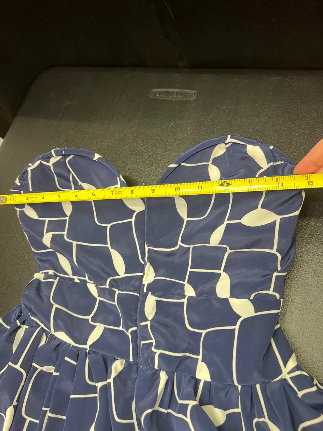 Blue and White Pattern Strapless Dress - photo 4