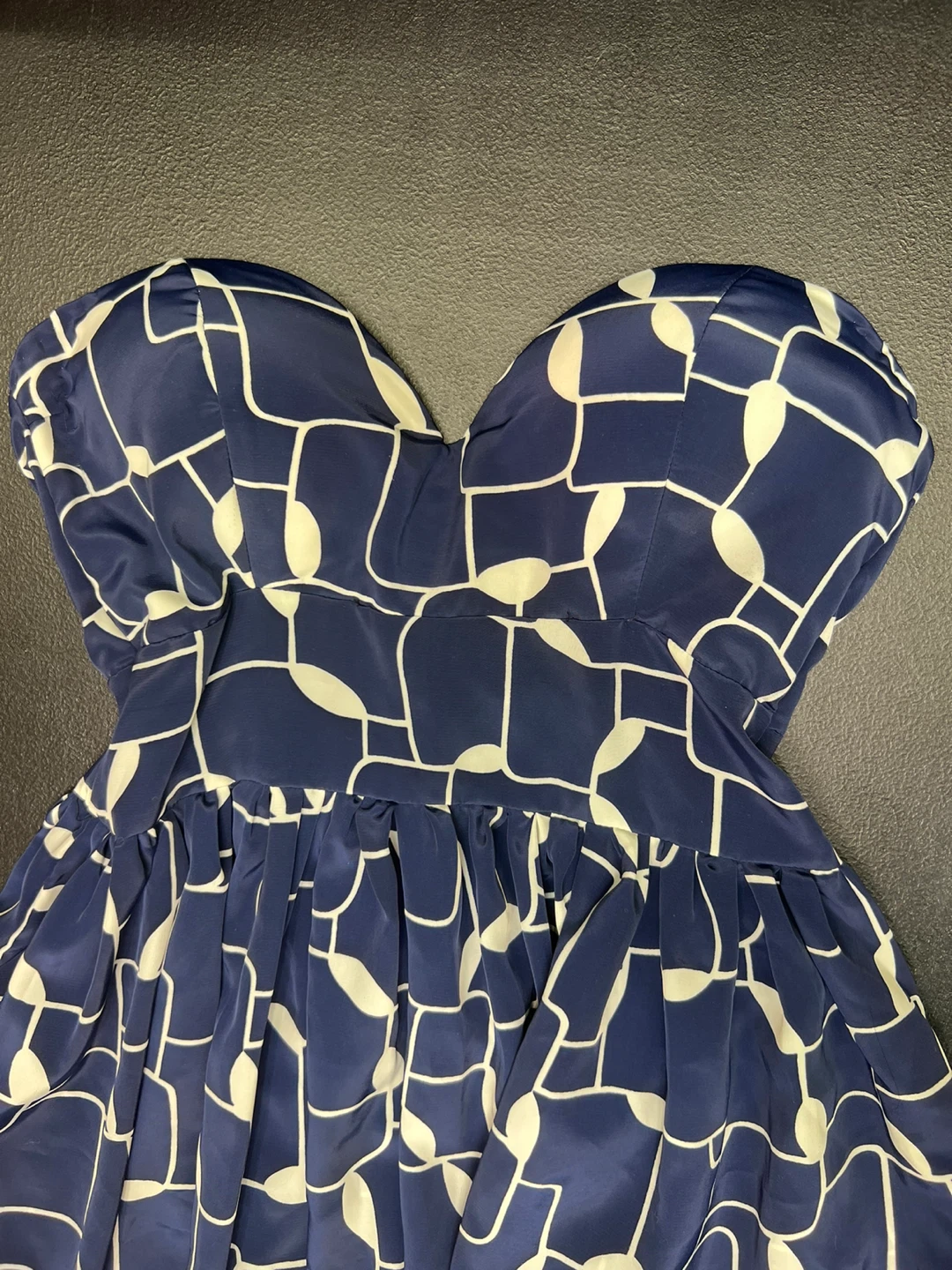 Blue and White Pattern Strapless Dress - photo 2