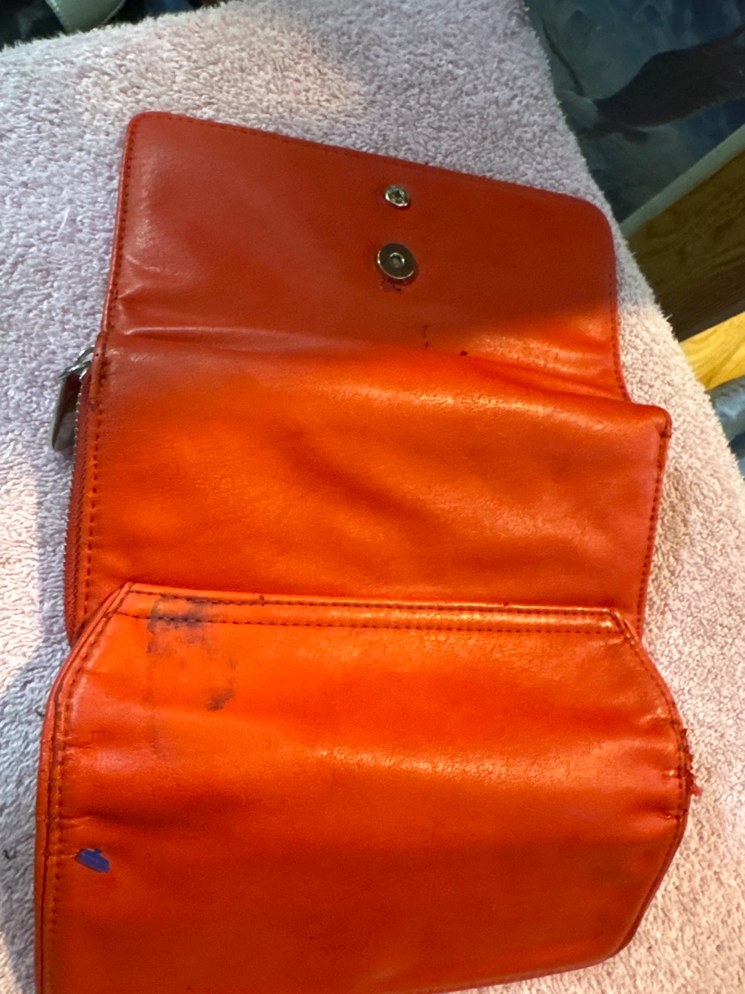 Red Bifold Wallet - photo 5